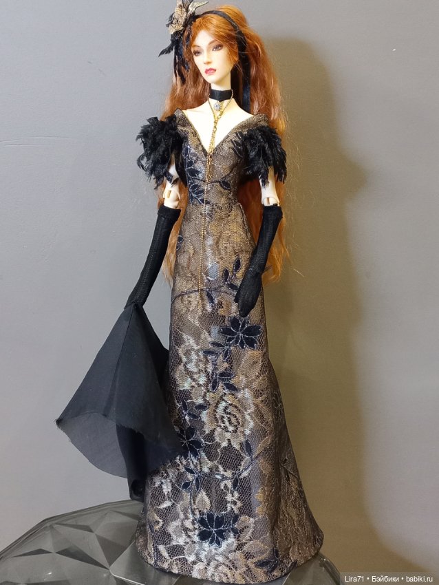 Платье, перчатки, чокер и роза на ленте на худеньких авторок 1/4 (фото 2)