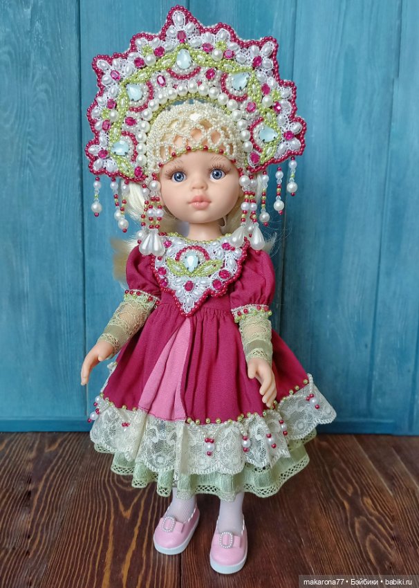 Комплект с кокошником "Малиновый звон" для кукол Паола Рейна 32 см