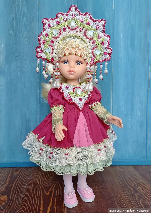 Комплект с кокошником "Малиновый звон" для кукол Паола Рейна 32 см (фото 2)