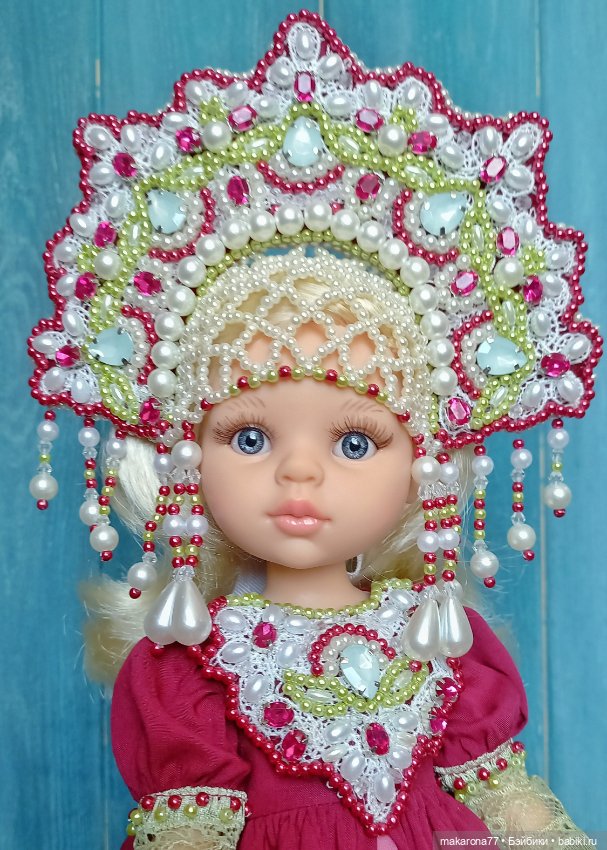 Комплект с кокошником "Малиновый звон" для кукол Паола Рейна 32 см (фото 3)