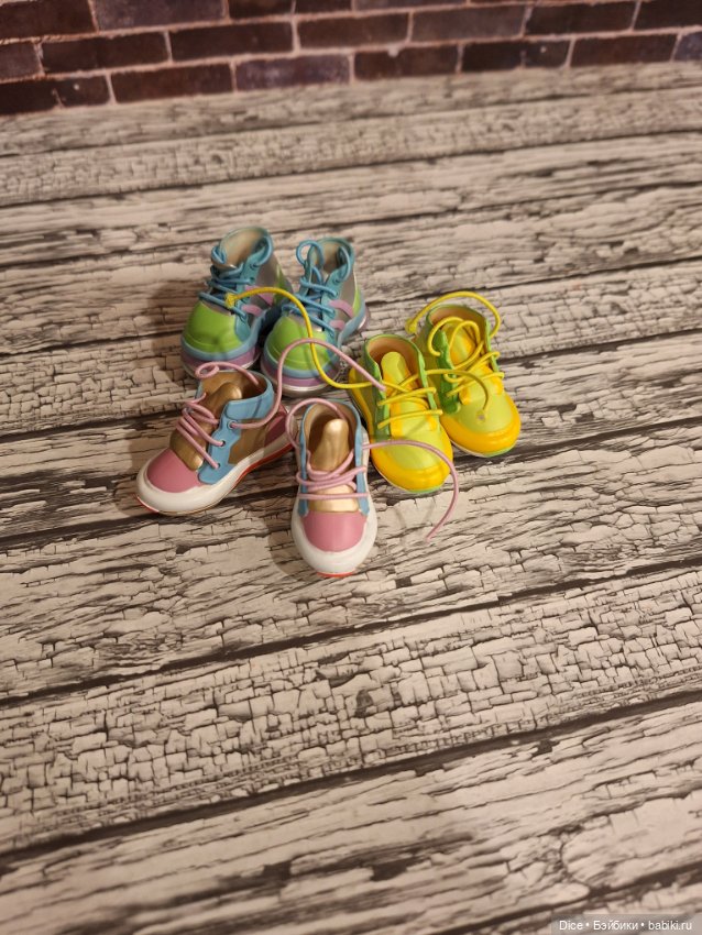 Фирменые кроссовки 2,3*5 см