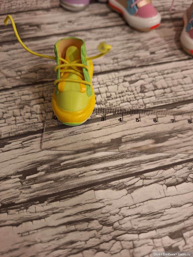 Фирменые кроссовки 2,3*5 см (фото 9)