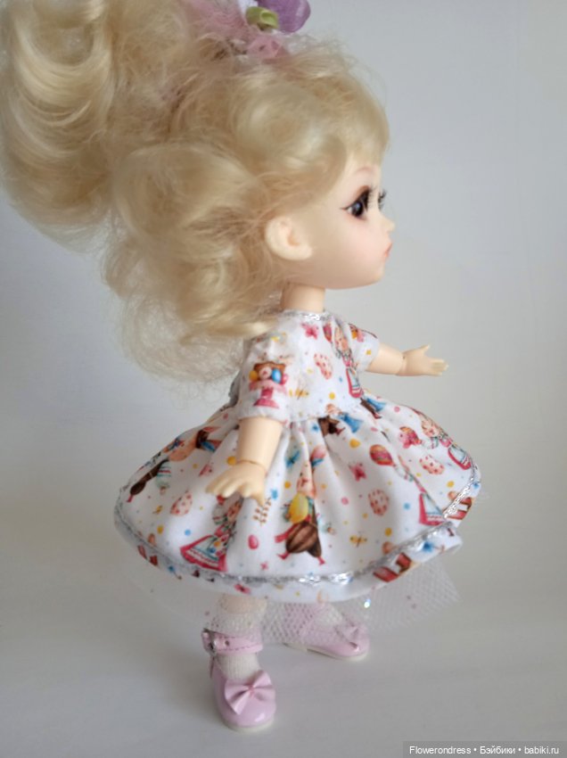 Нарядное платье к Пасхе на куклу формата Лати (фото 4)