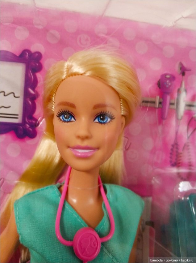 Barbie Careers Doll Врач с двумя малышами (фото 2)