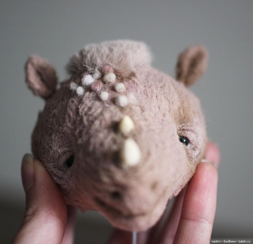 Носорожек Гоша — Авторские игрушки (фото 2)