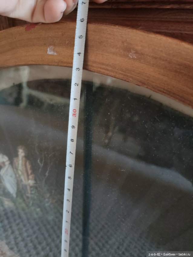 Антикварный веер в витрине (фото 9)