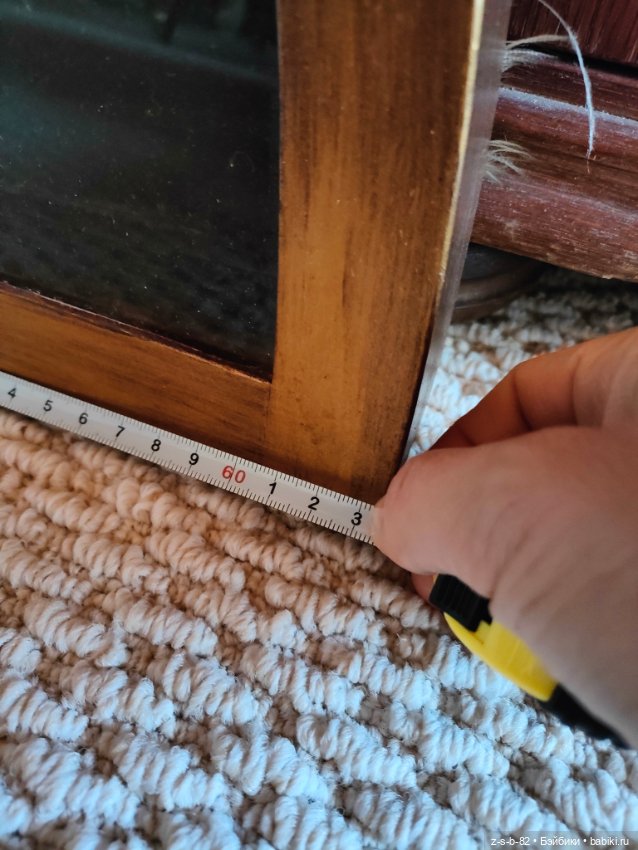 Антикварный веер в витрине (фото 4)