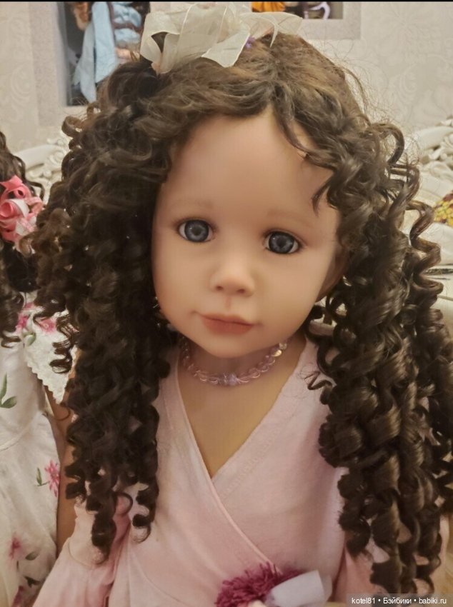 Кукла коллекционная виниловая Monika Peter light (фото 4)