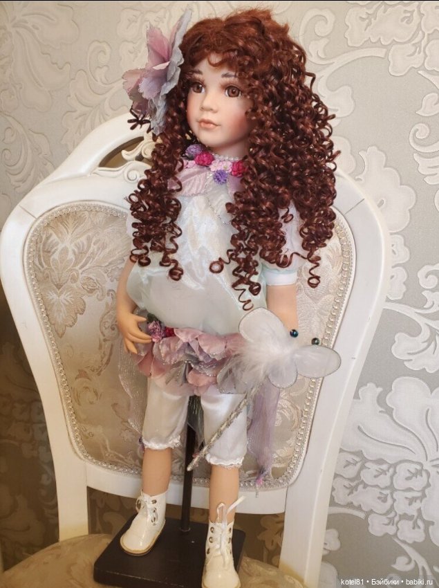 Кукла фарфоровая коллекционная (фото 2)