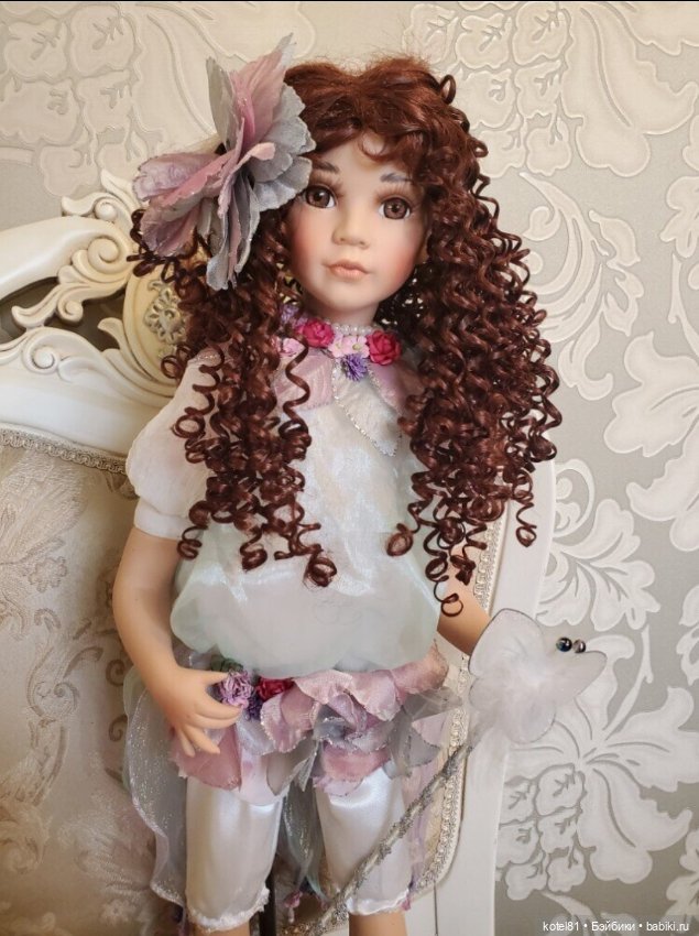 Кукла фарфоровая коллекционная (фото 3)