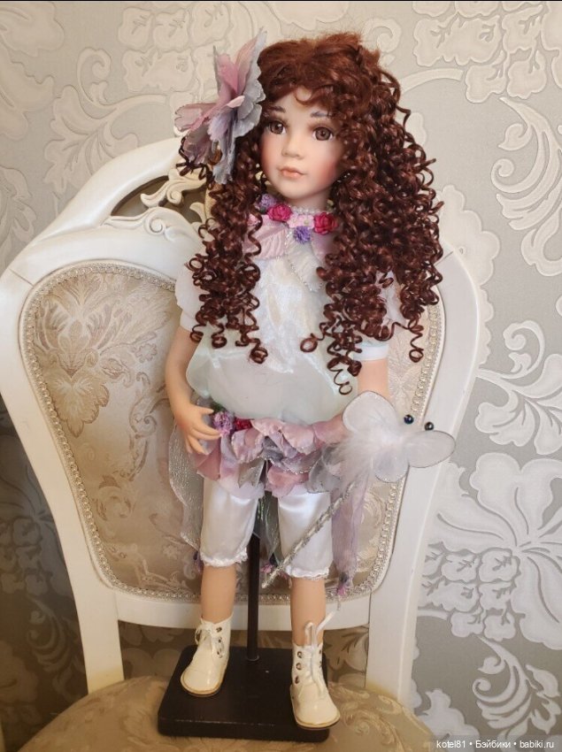 Кукла фарфоровая коллекционная (фото 4)
