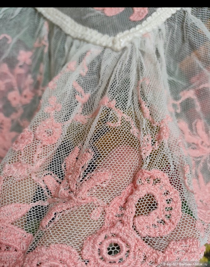 Антикварное кружево для нарядов