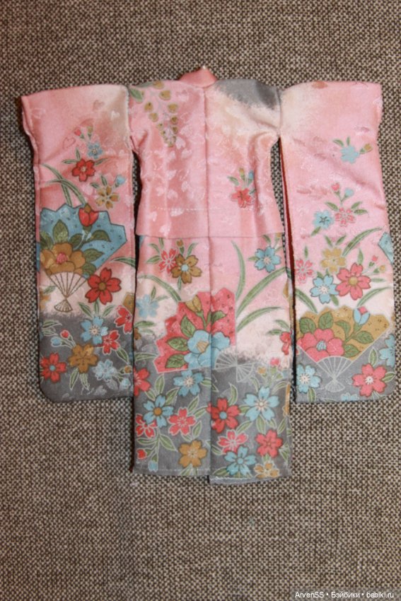 Винтажное кимоно Такара для кукол 1/6 (фото 3)