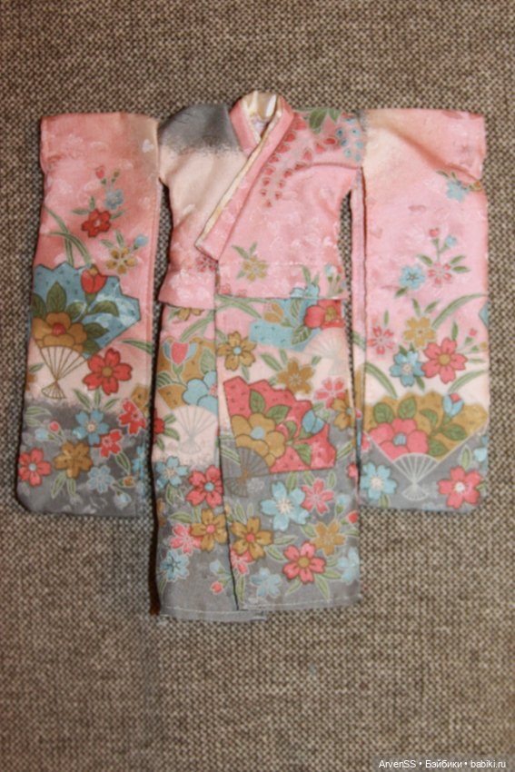 Винтажное кимоно Такара для кукол 1/6 (фото 2)