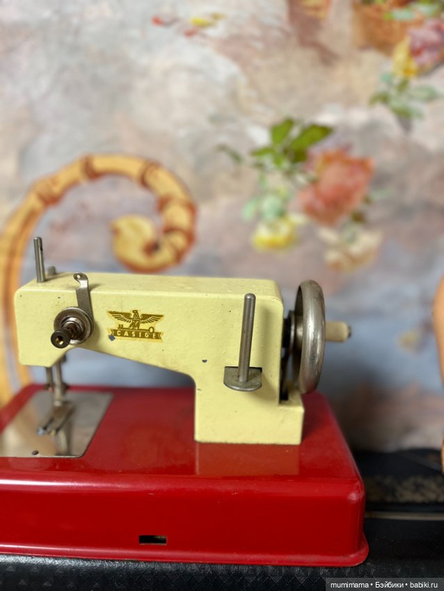 Большая винтажная кукла Sonneberg 500/8 1950 cо швейной машинкой Casige (фото 2)