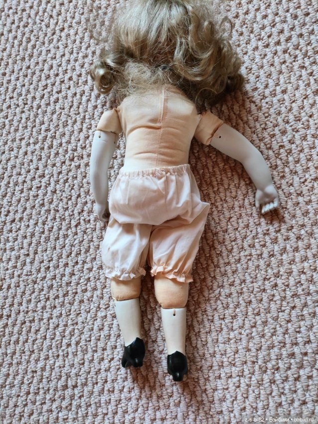 Авторская реплика по мотивам антикварных кукол (фото 8)