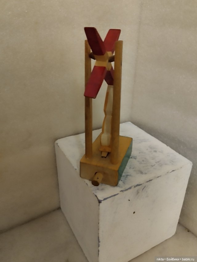 Механическая деревянная игрушка СССР Белка (фото 5)