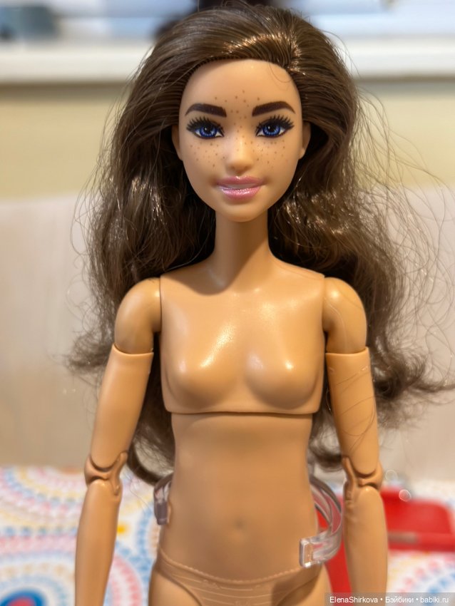 Barbie Fashionistas 137 на теле мтм (фото 3)