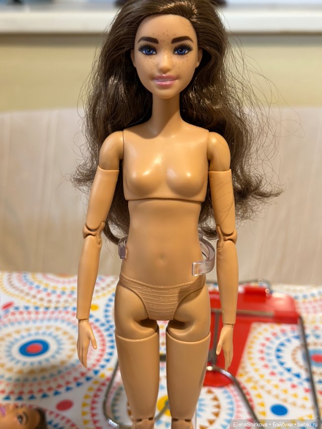 Barbie Fashionistas 137 на теле мтм (фото 2)