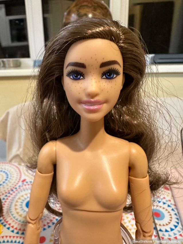 Barbie Fashionistas 137 на теле мтм (фото 4)
