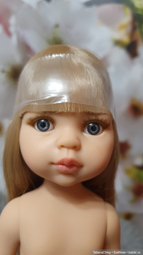 Карла с челкой Паола Рейна