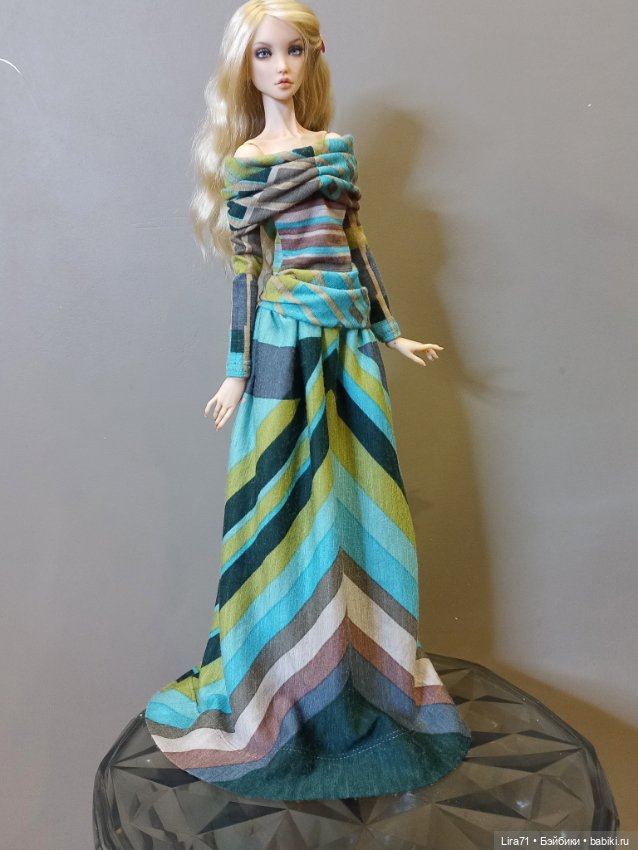 Платье из итальянского трикотажа на девочек 1/4 (фото 10)