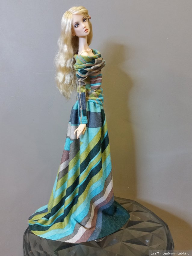 Платье из итальянского трикотажа на девочек 1/4 (фото 9)