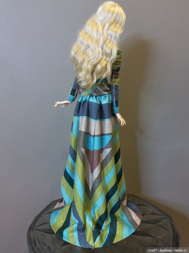 Платье из итальянского трикотажа на девочек 1/4 (фото 6)