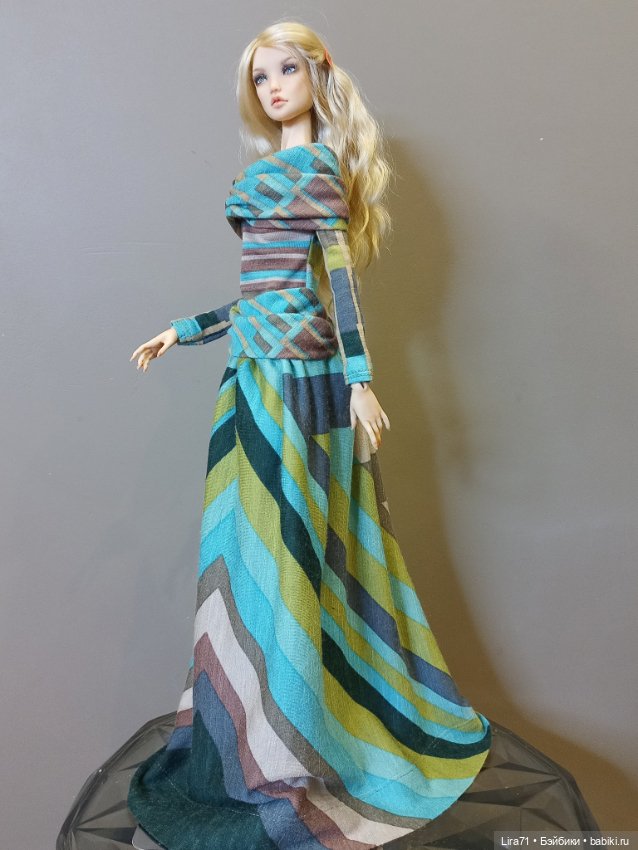 Платье из итальянского трикотажа на девочек 1/4 (фото 5)