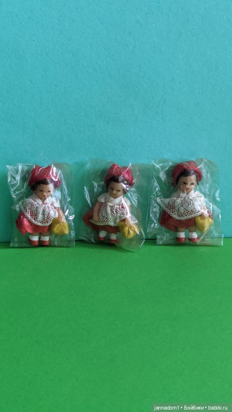 Резиновые малышки Аришки Ari красная шапочка, новая, высота 5 см