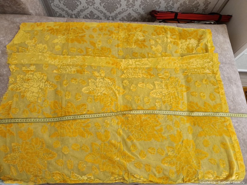 Винтажный панбархат с выжженным рисунком