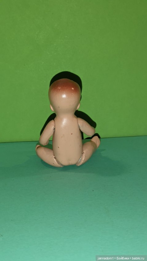Керамический пупсик Tebu Теоdor Buschbaum, высота 9 см (фото 3)