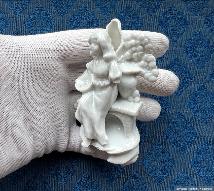 Редкая антикварная фигурка - вазочка - 8,3 см (фото 3)