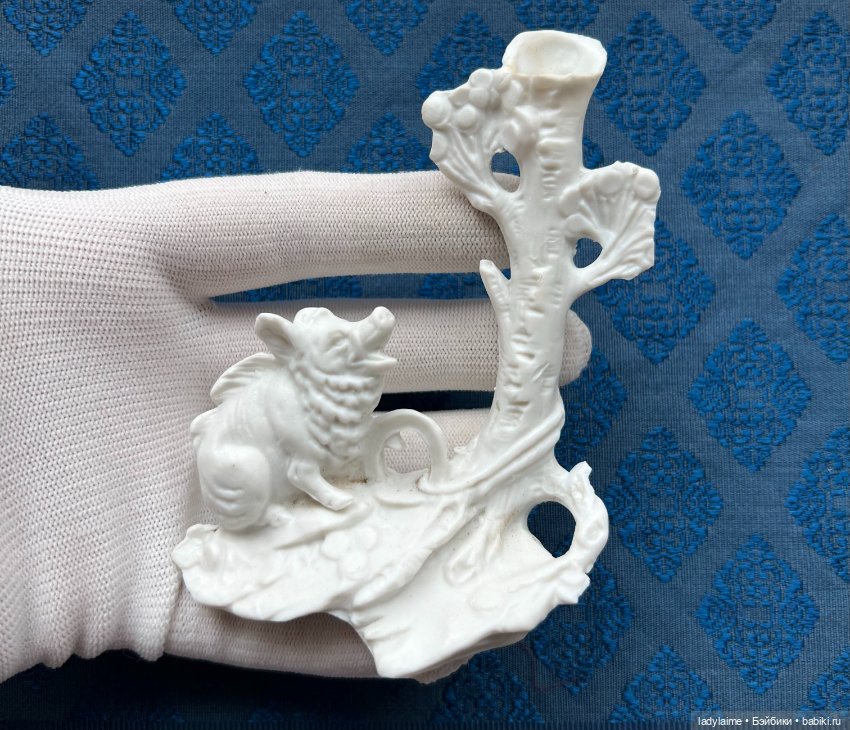 Редкая антикварная фигурка - вазочка - 10,4 см