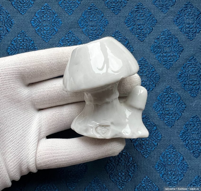 Редкая антикварная фигурка - вазочка - 6 см (фото 3)