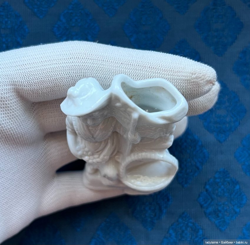 Редкая антикварная фигурка - вазочка - 8,2 см (фото 2)