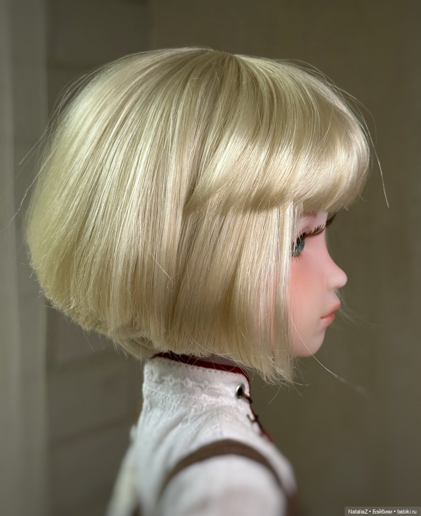 Новый парик каре "платиновый блонд" на Руби Ред 37 см (фото 2)