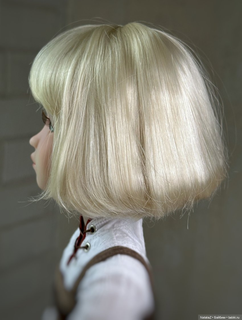 Новый парик каре "платиновый блонд" на Руби Ред 37 см (фото 4)