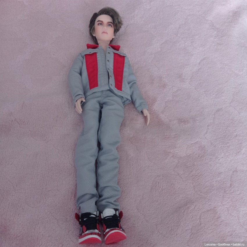 Парень БТС с ООАКом — ООАК (кастом куклы) (фото 5)