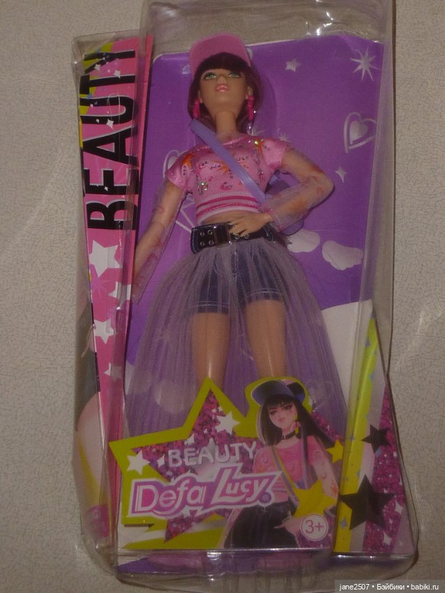 Defa Lucy # 5 - шарнирная - NRFB в поврежденной коробке - размер Барби
