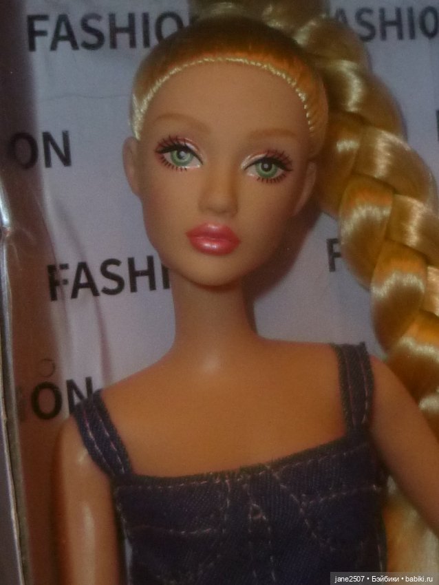 Defa Lucy блондинка - Джинсовая коллекция - шарнирная - NRFB - размер Барби (кукла 1) (фото 6)