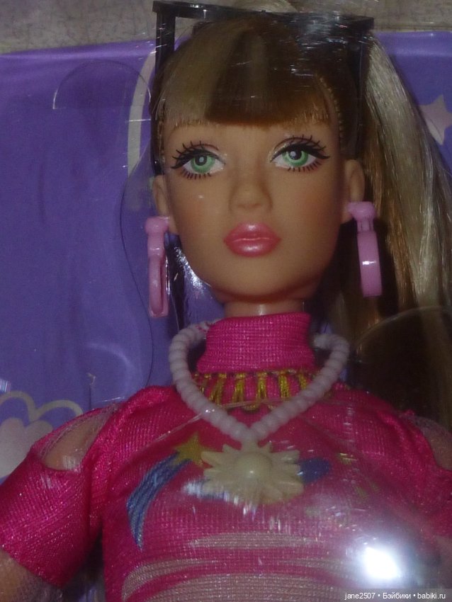 Defa Lucy # 4 - шарнирная - NRFB в поврежденной коробке - размер Барби (фото 7)