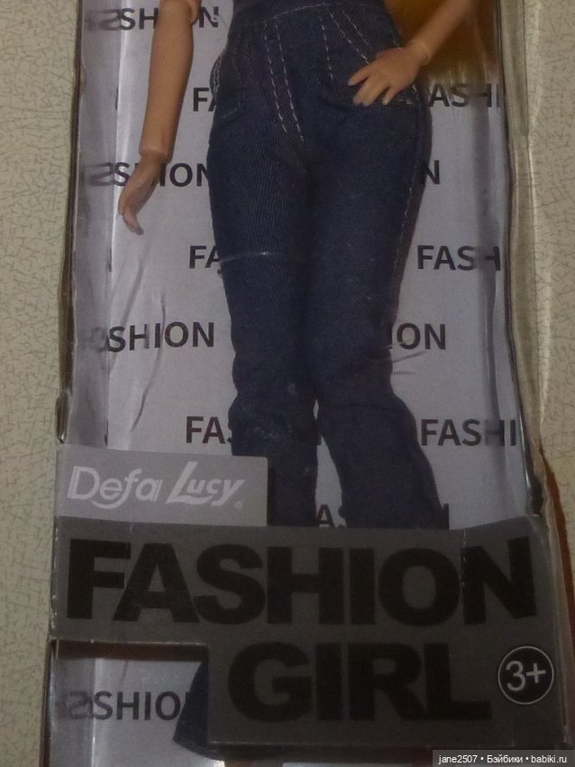 Defa Lucy блондинка - Джинсовая коллекция - шарнирная - NRFB - размер Барби (кукла 1) (фото 2)