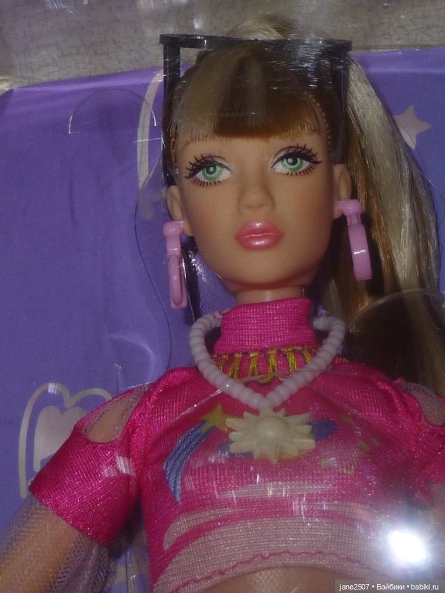 Defa Lucy # 4 - шарнирная - NRFB в поврежденной коробке - размер Барби (фото 5)