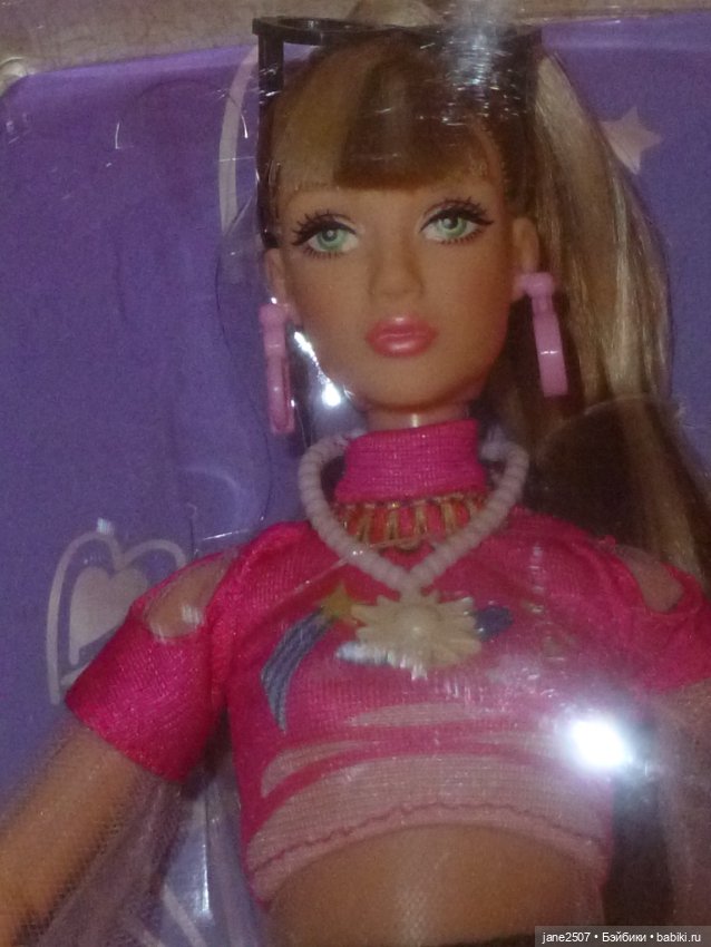 Defa Lucy # 4 - шарнирная - NRFB в поврежденной коробке - размер Барби (фото 4)