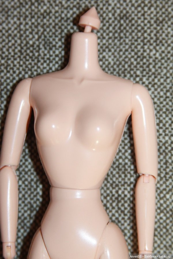 Светлое шарнирное тело Милли (Noix De Rome) для кукол 1/6 (фото 2)