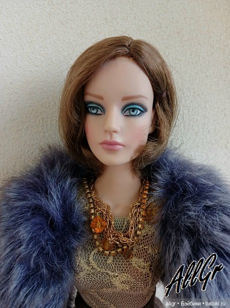 Изящная Сидни Robert Tonner