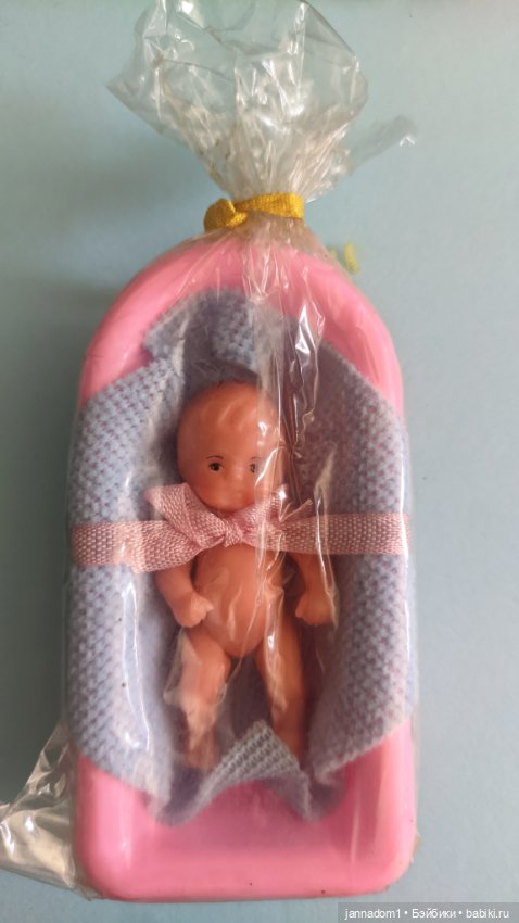 Пупсики резиновые в ванночке Ари Ari August Riedeler GmbH &Co KG, ГДР, высота 6 см (фото 5)