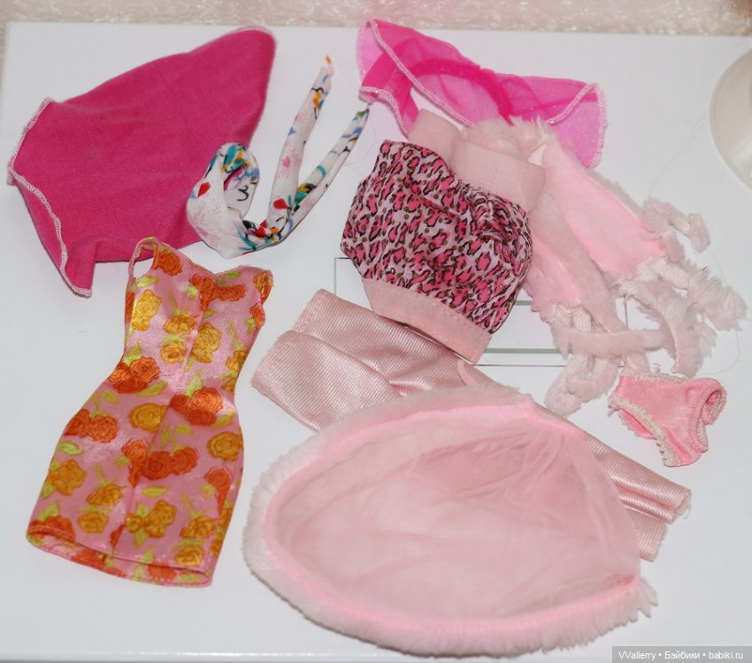 Розовый лот на барби — Одежда для кукол