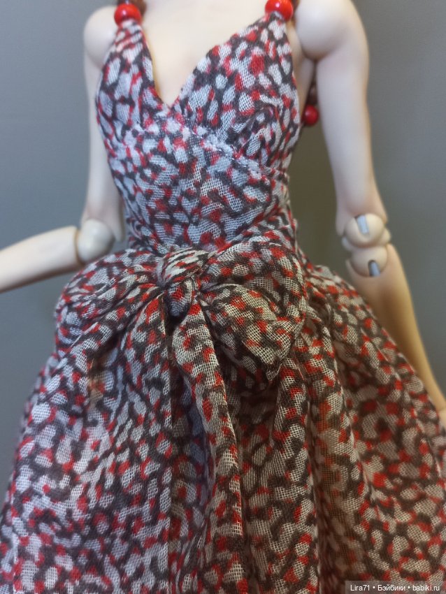 Сарафан на худеньких БЖД 1/4